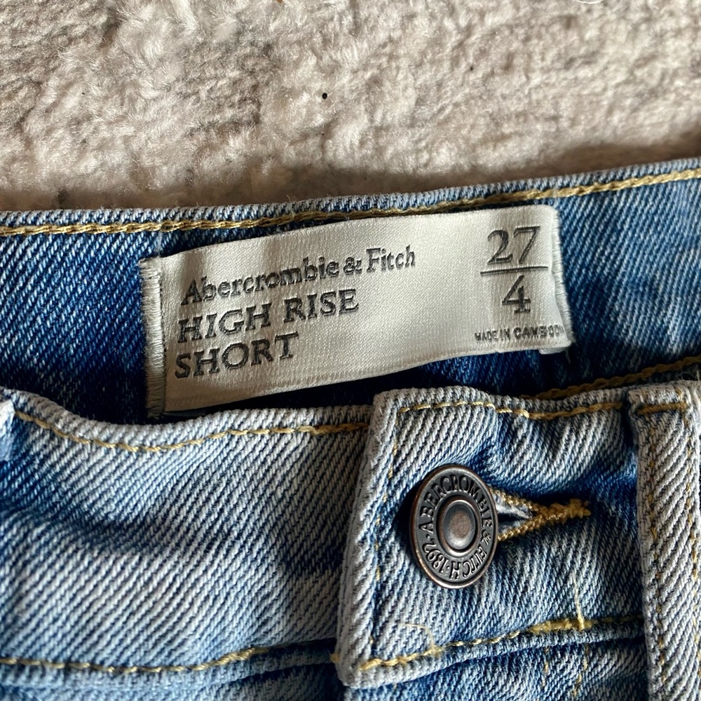 Abercrombie & Fitch High Rise Short. Light distressed denim, size 27/4.